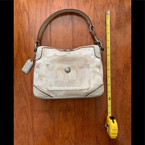 Coach Cream Signature Bag - Picture 7 of 11
